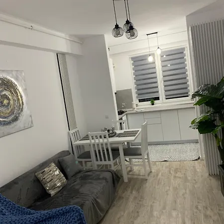 Nou, Atmosfera Placuta Craiova