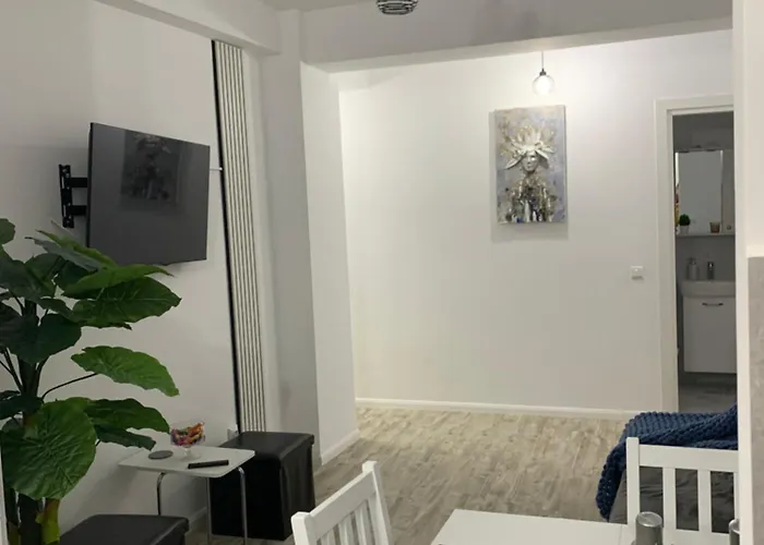 Nou, Atmosfera Placuta * 크라이오바